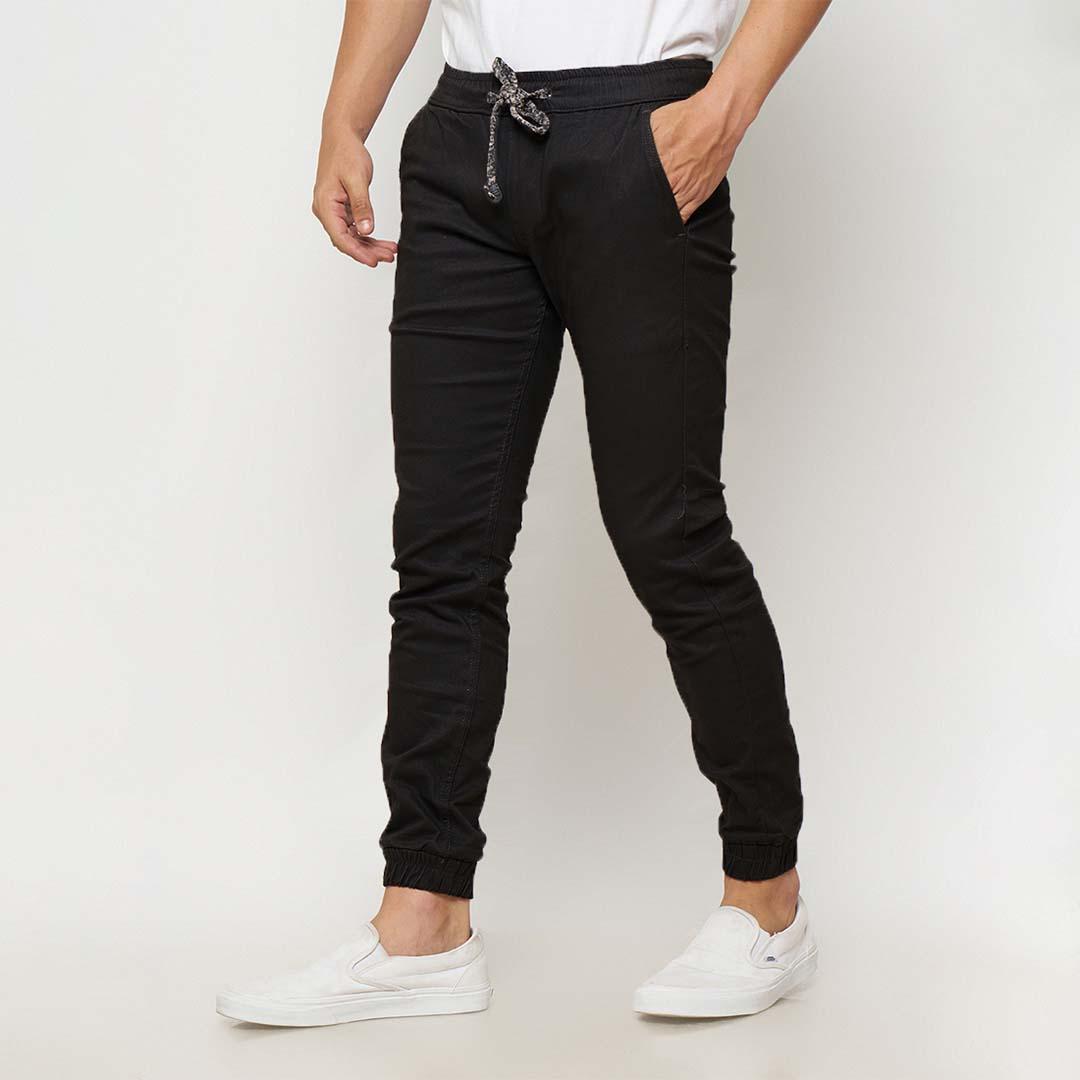 Jogger Saku Hitam 3