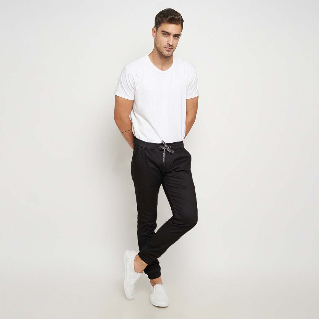 Jogger Saku Hitam 6