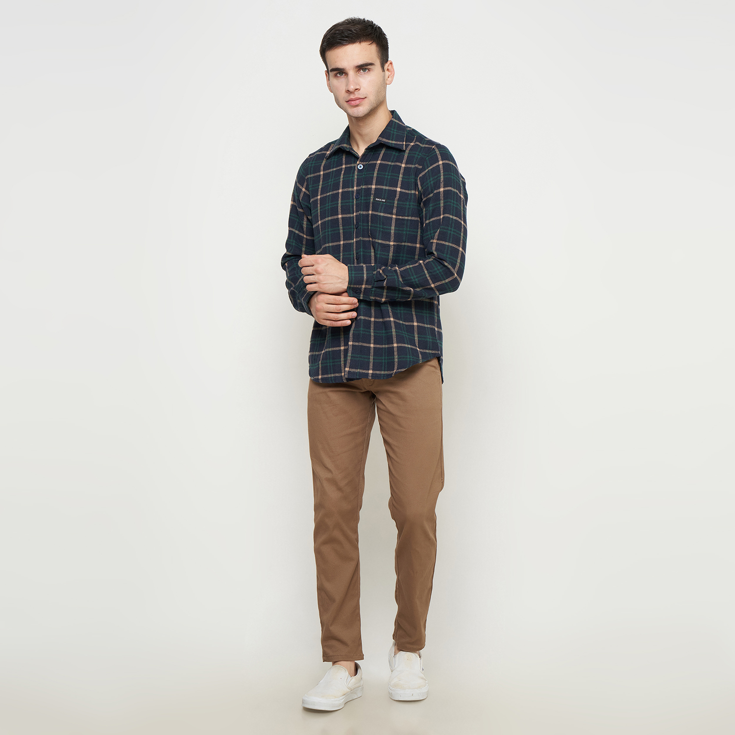 BRAND MONEXO (BG WHITE) 0 240 1 (1)