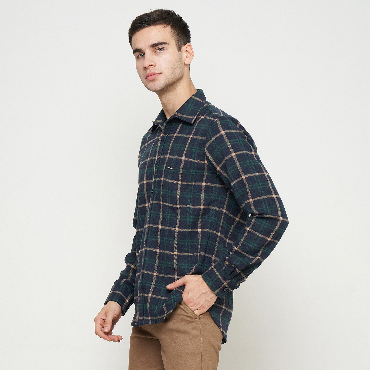 BRAND MONEXO (BG WHITE) 0 243 2 (1)