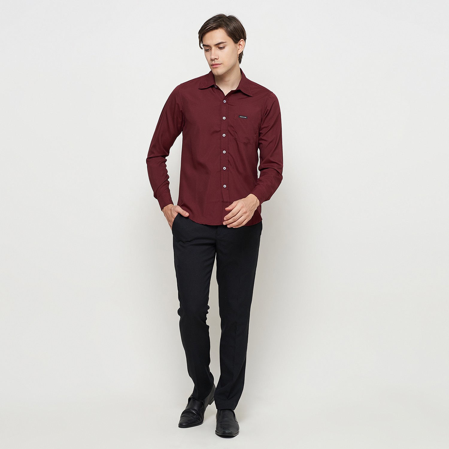 Kemeja Formal Maroon 3